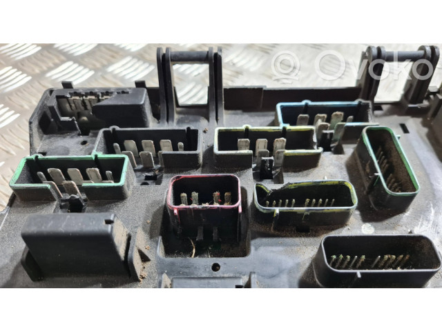   Pojistková skříňka 04869000AI, 64469H   Chrysler Voyager 2002