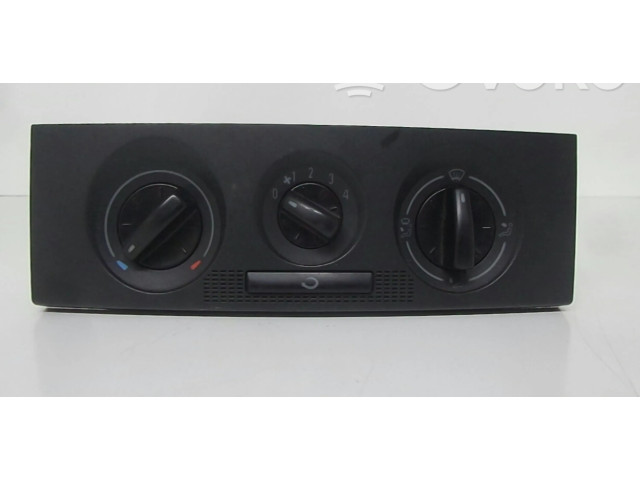 Блок управления климат-контролем Skoda Fabia Mk1 (6Y)