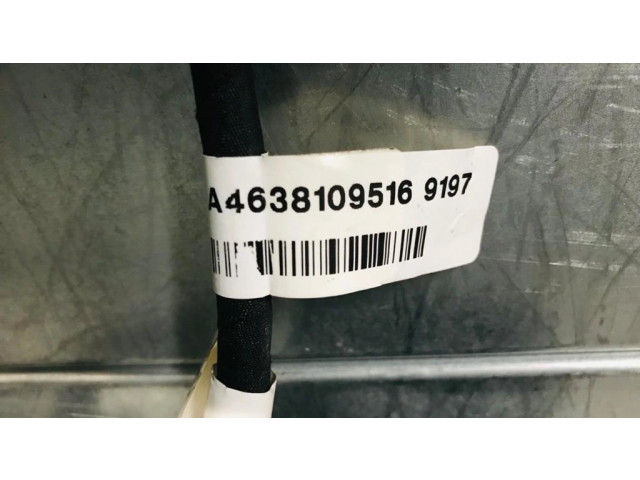 Zpětné zrcátko levé Mercedes-Benz G W461 463 2013 A4638109516, 4638109516