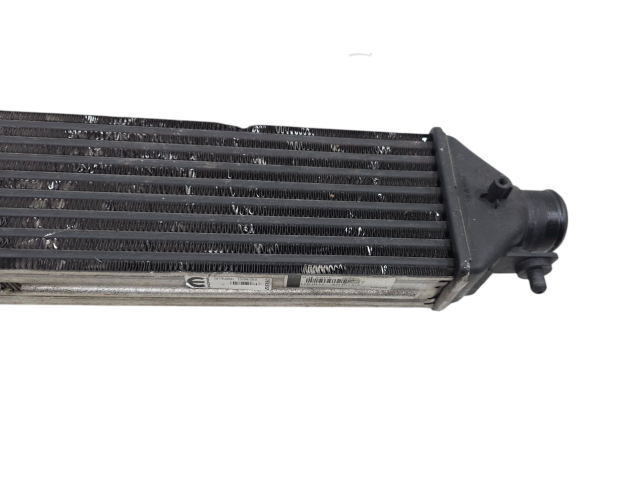 Интеркулер 50539340, 50532811 Alfa Romeo Giulietta