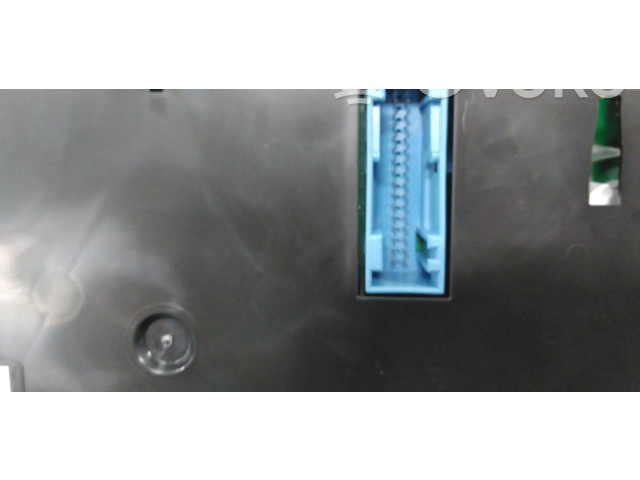 Панель приборов 8XA920930F   Audi A1       