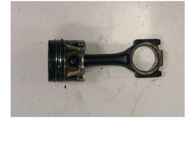 Píst Volkswagen Tiguan CBB