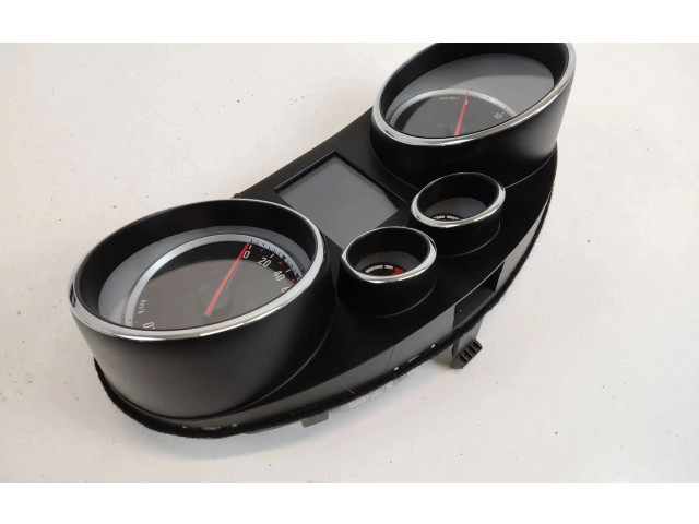 Панель приборов 13346210, 600775881 Opel Meriva B