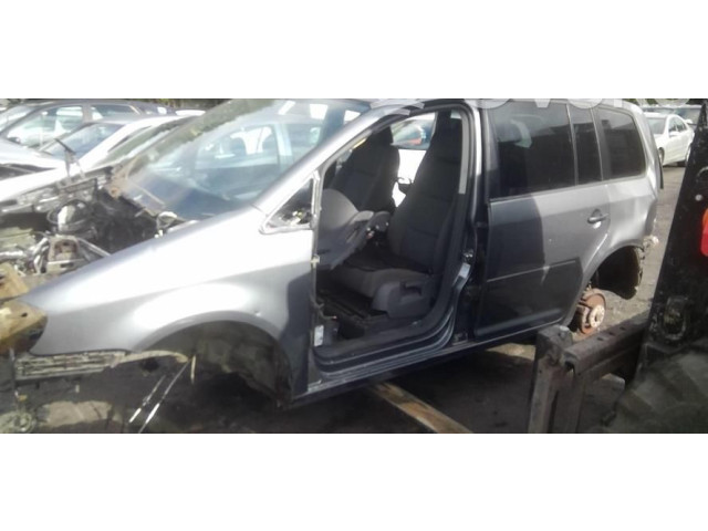 Ручка стеклоочистителей 1K0953519J9B9 Volkswagen Touran I