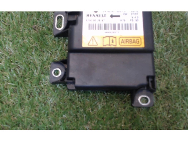 Блок подушек безопасности 8201385569, 8201385569   Dacia Duster