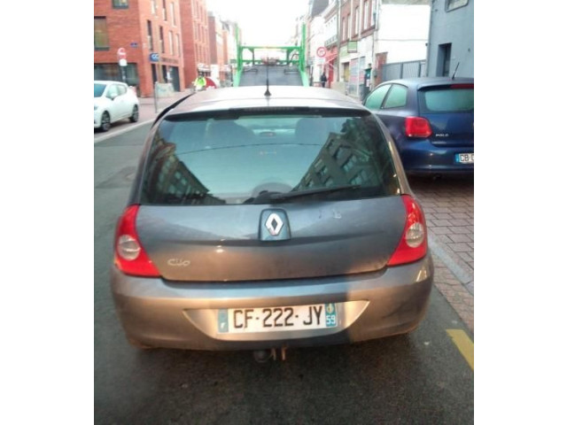 Ручка стеклоочистителей 7701051760 Renault Clio II