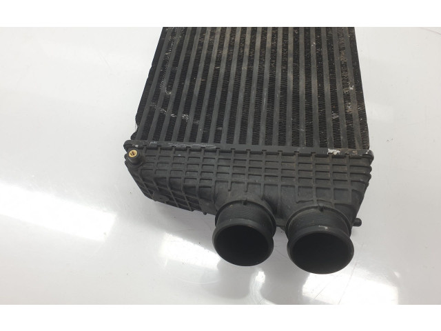 Радиатор интеркулера 670035635, 670035635 Maserati Levante