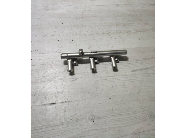 Магистральная трубка топлива 9811353880, 2017203320 Peugeot 2008 II