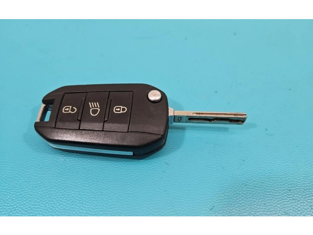 Блок управления двигателем Блок управления 0281030546, IMPRK1372259   Peugeot 2008 I