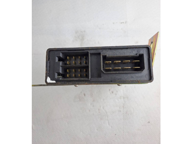 Блок управления двигателя 357959875 Volkswagen PASSAT B3