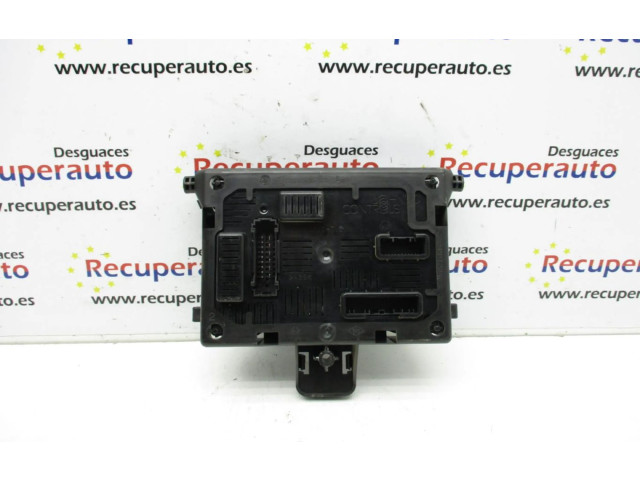 Блок комфорта 8201054119   Renault Clio III   