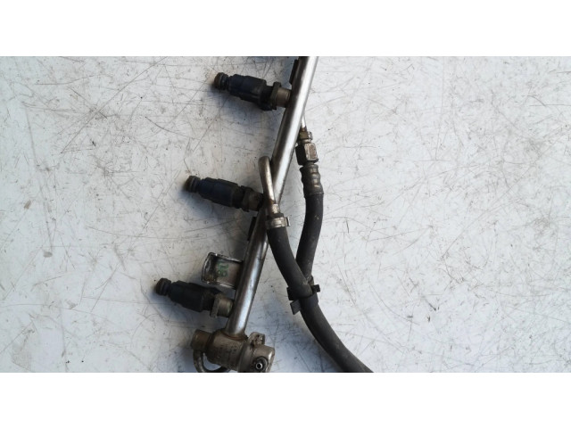 Комплект форсунок 06B133551N    Audi A6 S6 C5 4B для бензинового двигателя  1.8