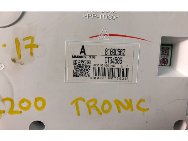 Панель приборов 8100C562 Mitsubishi L200