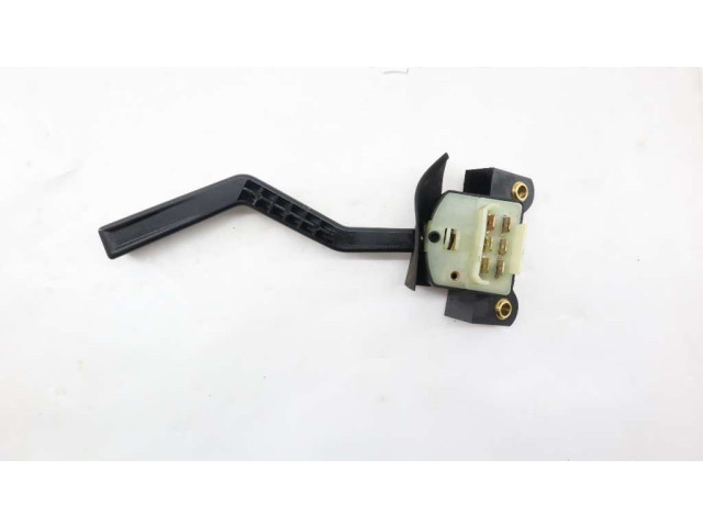 Ручка стеклоочистителей 1363015   Volvo 940