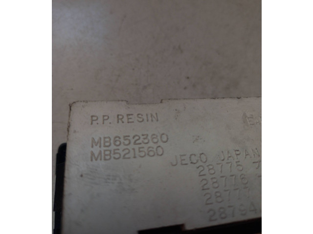 Дисплей MB652360, MB521560 Mitsubishi Space Runner