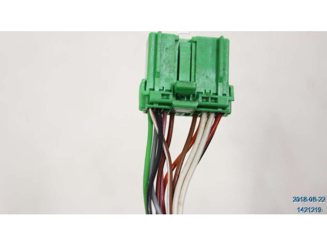 Зеркало электрическое        Volvo V70  2000 - 2004 года   