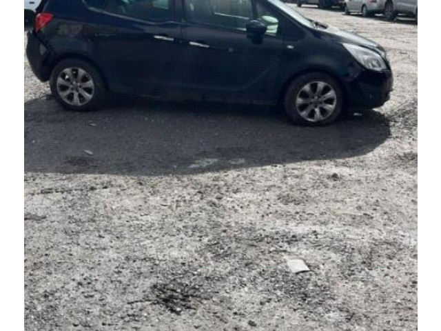 Зеркало электрическое Opel Meriva B 2010 - 2016 года