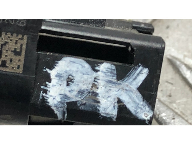 Включатель электрических окон