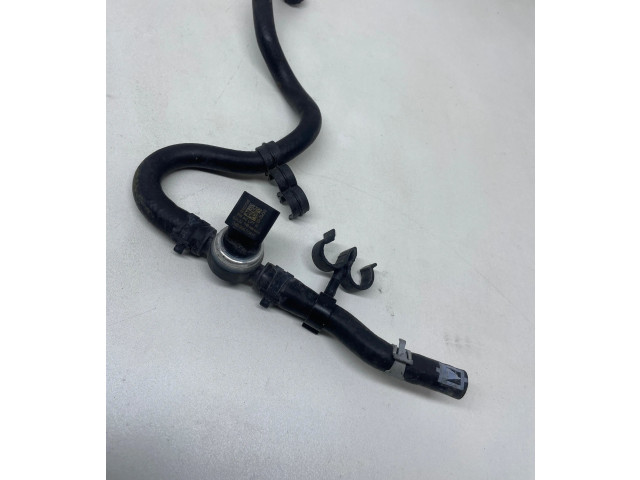 Vstřikovací lišta 04B906054 Volkswagen Tiguan