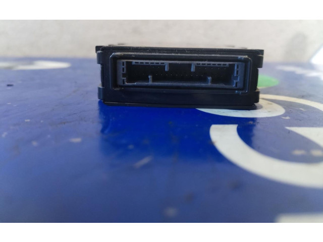 Řídící jednotka 89111-F4010   Toyota Land Cruiser (J120) 