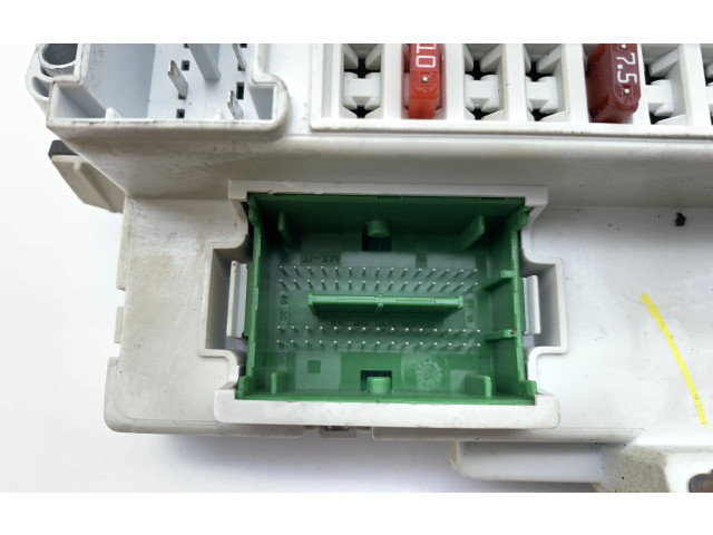 Блок предохранителей 8S85S5G8P   Jeep Cherokee    