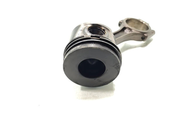 Поршень с шатуном BSY Mitsubishi Outlander