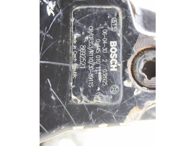 Топливная рампа 8692521, 0445010111   Volvo V70  