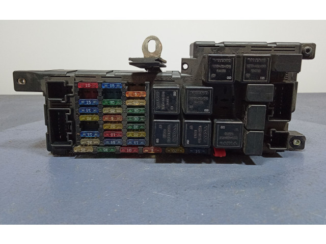 Блок предохранителей 9494207, 9494207 Volvo S80