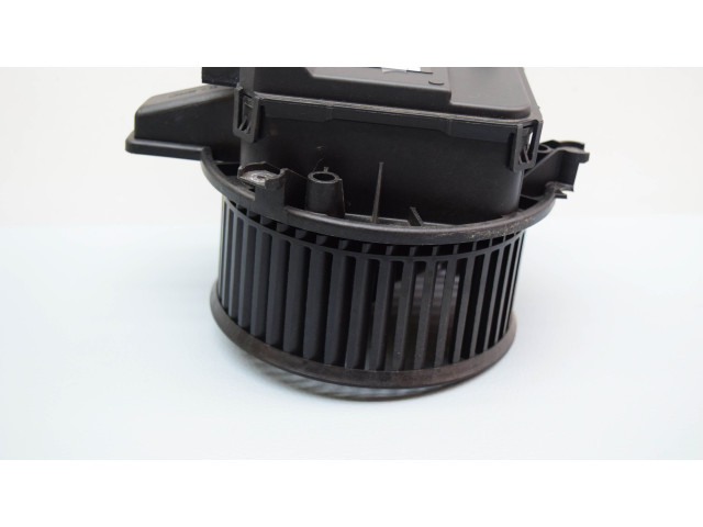 Вентилятор печки 4M1820021 Audi Q5 SQ5