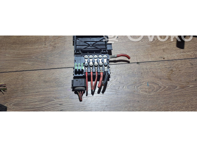 Блок предохранителей 1j0937550 Audi A3 S3 8L