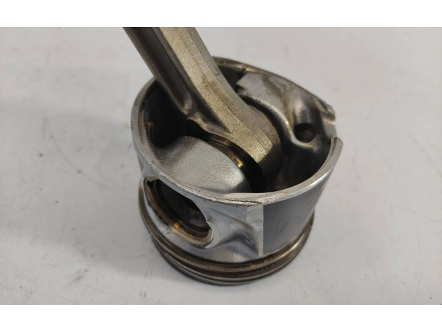 Píst 82L175, F102   Volvo XC60     