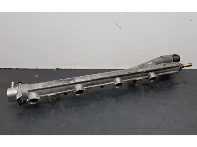 Vstřikovací lišta 46425911   Fiat Punto (176)    176 B9.000 