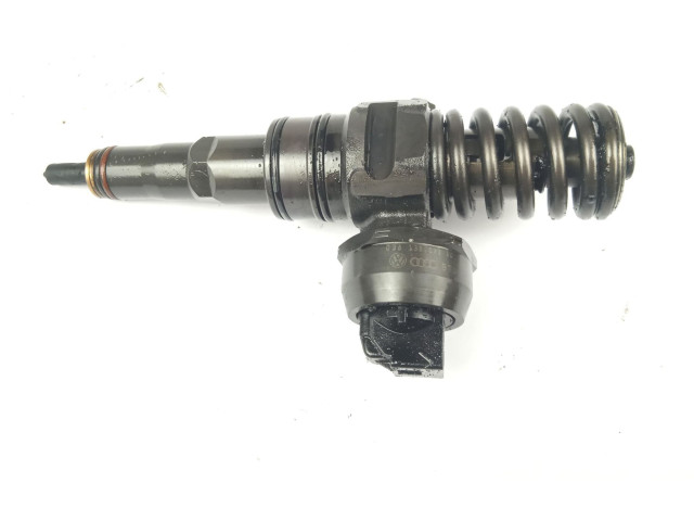 Форсунка 038130073AG    Volkswagen Golf SportWagen  BXE 