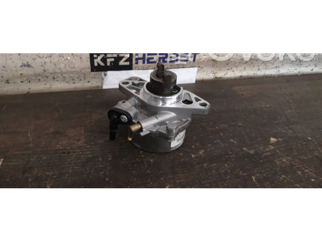 Вакуумный насос 55221036, 55221036   Opel Meriva B      