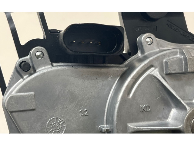 Моторчик заднего дворника 5F4955711 Skoda Octavia Mk3 (5E)