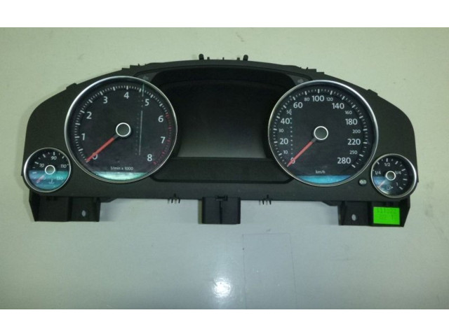 Přístrojová deska Volkswagen Touareg II 2010 7P6920884A, 7P6920884A