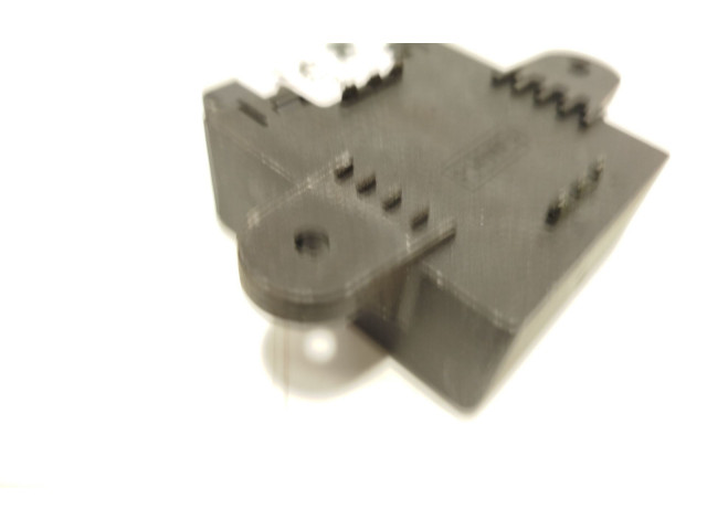 Топливная рампа DG9T14B534CA, 2146379   Ford S-MAX   для двигателя UNCK