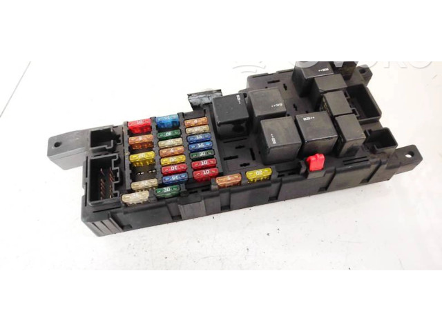 Блок предохранителей  8637841, 518717004   Volvo S70  V70  V70 XC    