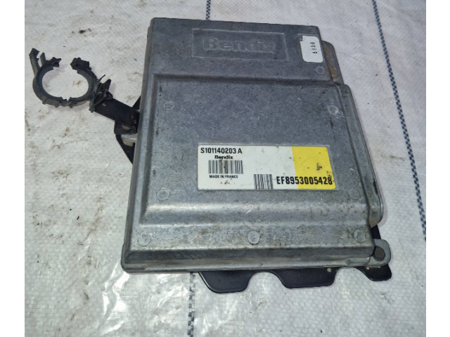 Блок управления двигателя S101140203 Daihatsu Rocky