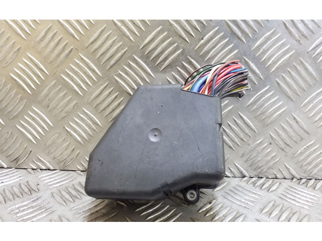 Блок предохранителей    Audi A3 S3 8L    