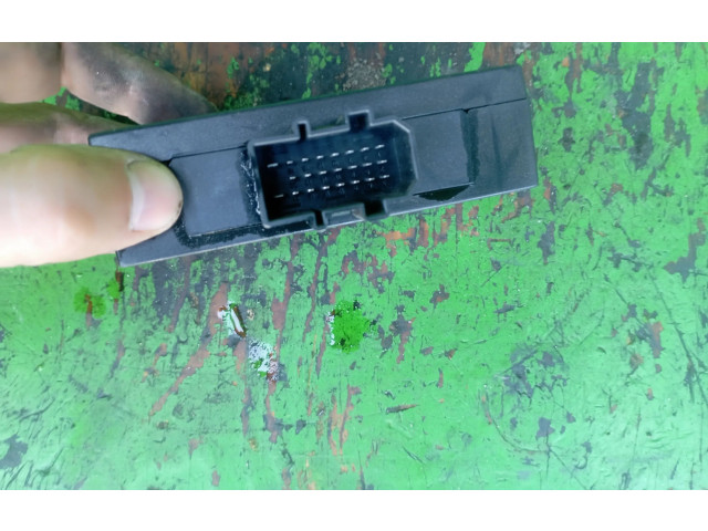 Блок комфорта    Volkswagen Golf IV   