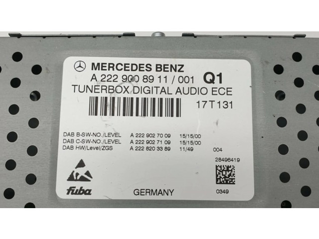 Радио/ проигрыватель CD/DVD / навигация