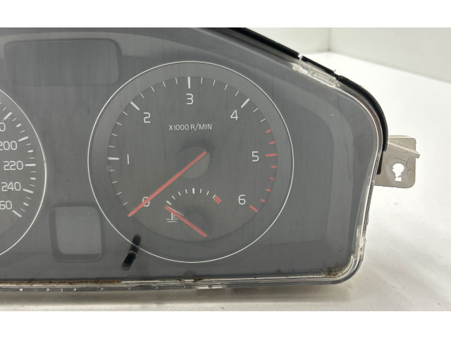 Панель приборов 31254776, 69199420T   Volvo V50       