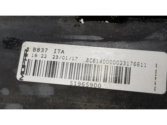 Вентилятор радиатора 52009102, 52182015 Jeep Renegade 1.4