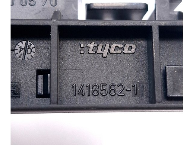 Блок предохранителей A1695450001, 550000570   Mercedes-Benz A W169    