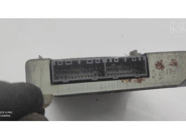 Блок управления двигателя Z5B518881B, E2T86886M2 Mazda 323 F