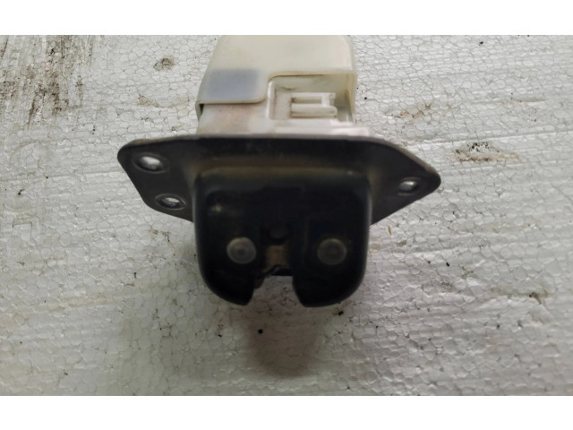 Zámek zadních dveří Nissan Juke I F15 2010