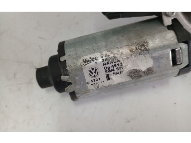 Моторчик заднего дворника 2K0955712B, 53027512 Volkswagen Caddy