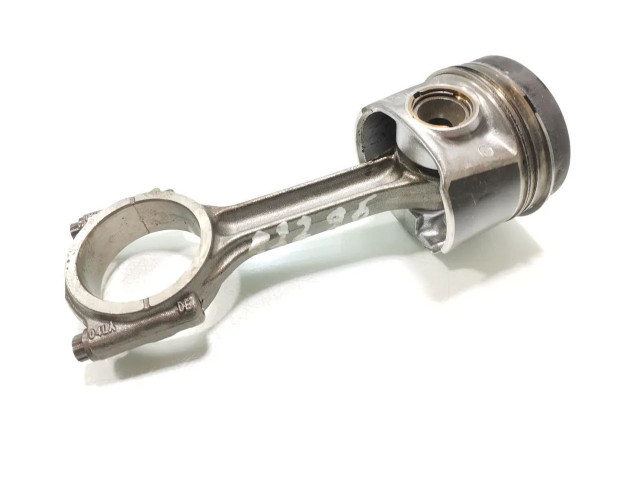 Píst Volkswagen Caddy DFSD