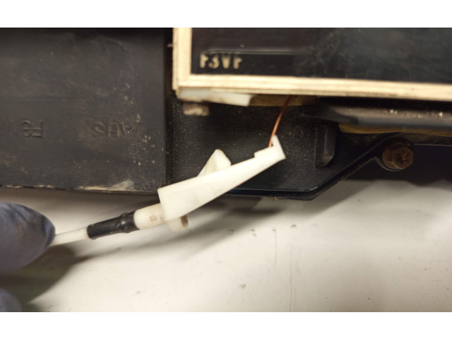 Přístrojová deska Lincoln Town Car 1994 F3VF10849FA